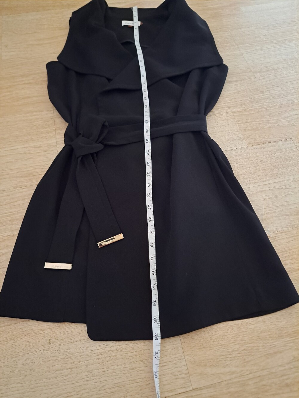 Calvin Klein Black V-Neck Sleeveless Belted Long Vest - Picture 3 of 13